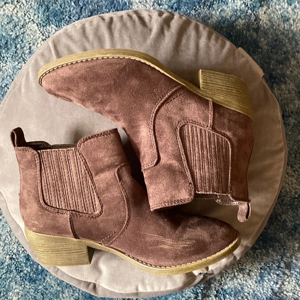 Arizona Ankle Boots
